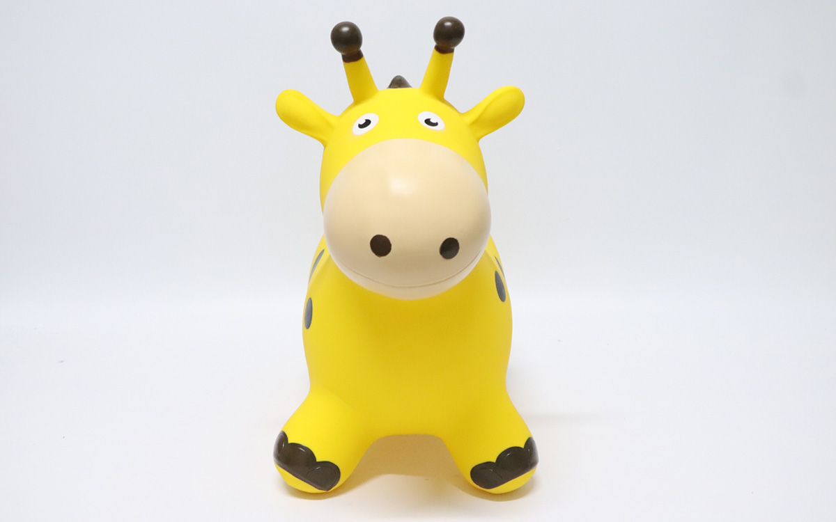 Giraffe-yellow01